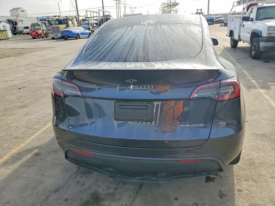 Продажа на аукционе авто 2024 Tesla Model Y, vin: 7SAYGDEF5RA330539, номер лота: 48143746