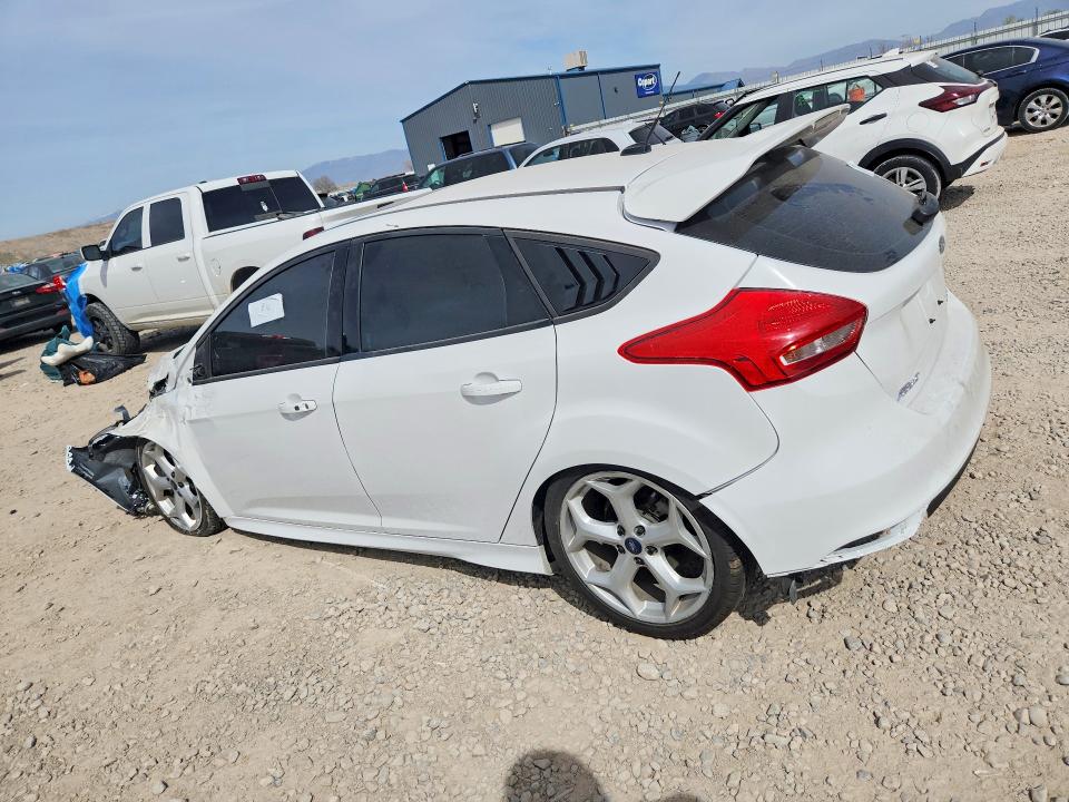 47858986 :رقم المزاد ، 1FADP3L90GL221444 vin ، 2016 Ford Focus مزاد بيع