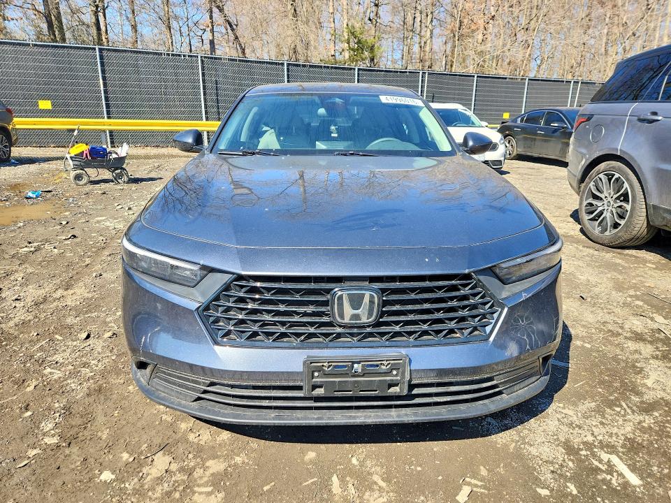 Продажа на аукционе авто 2024 Honda Accord, vin: 1HGCY1F39RA038610, номер лота: 41996016
