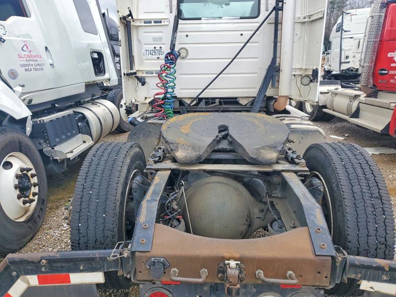 2015 Volvo Vnl მანქანა იყიდება აუქციონზე, vin: 4V4N19TG6FN922790, აუქციონის ნომერი: 77429705