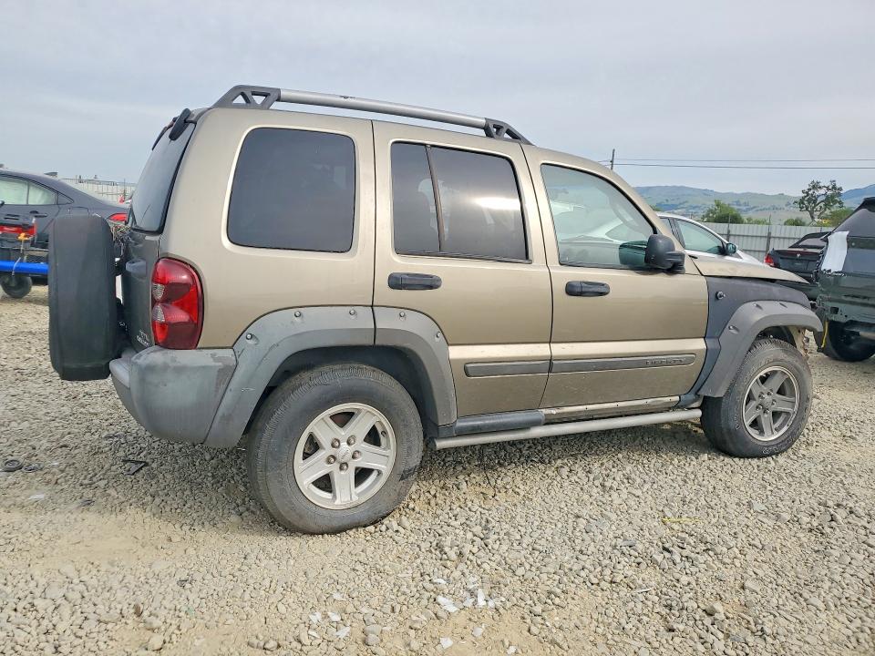 47909816 :رقم المزاد ، 1J4GK38K65W718554 vin ، 2005 Jeep Liberty مزاد بيع