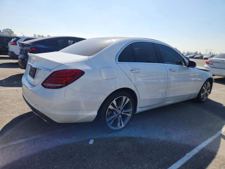 Продажа на аукционе авто 2016 Mercedes-benz C, vin: 55SWF4JB7GU103118, номер лота: 47595906