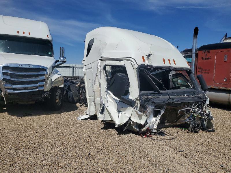 Продажа на аукционе авто 2022 Freigliner Cascadia 126, vin: 3AKJHHDRXNSNL3285, номер лота: 76536485