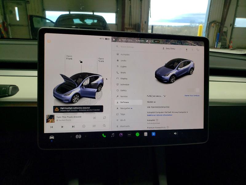 2024 Tesla Model Y მანქანა იყიდება აუქციონზე, vin: 7SAYGDEDXRF041190, აუქციონის ნომერი: 47000566