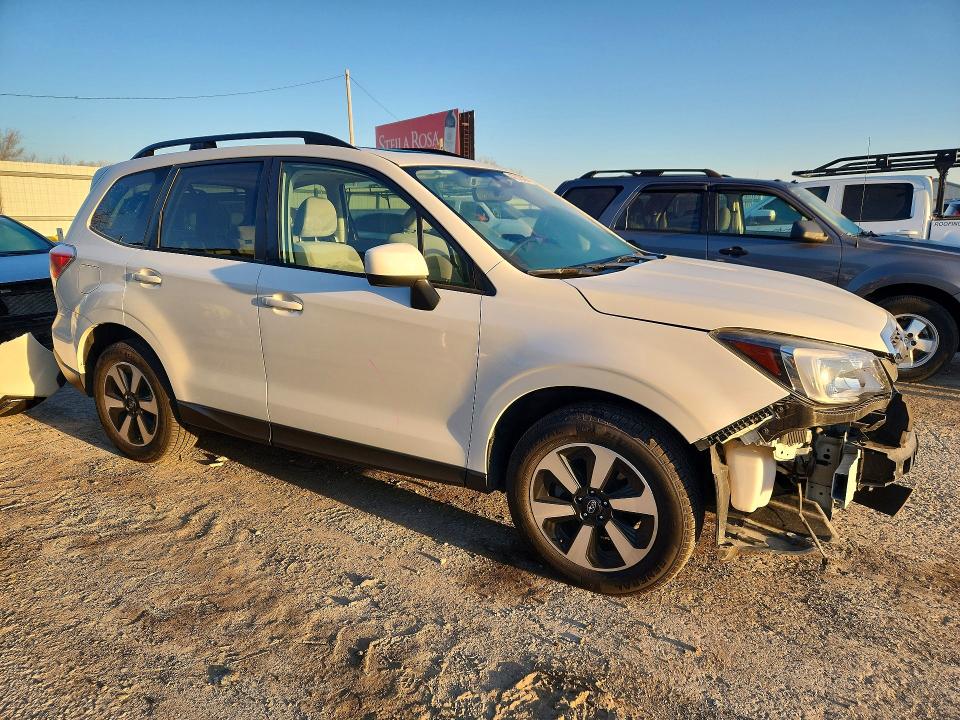 2018 Subaru Forester მანქანა იყიდება აუქციონზე, vin: JF2SJAGC7JH607335, აუქციონის ნომერი: 47018026