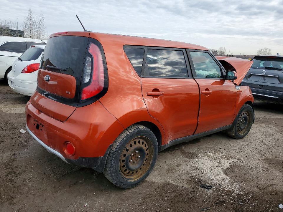 47542156 :رقم المزاد ، KNDJP3A55J7512101 vin ، 2018 Kia Soul مزاد بيع