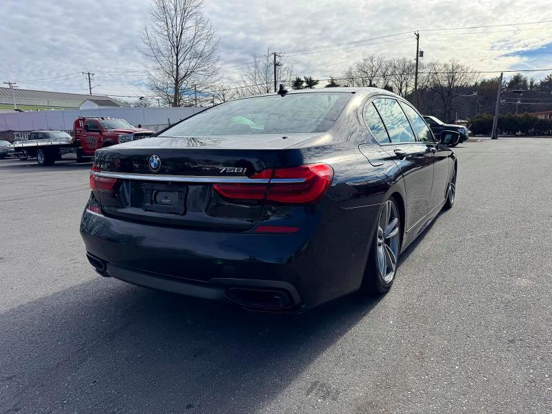 2017 Bmw 750 მანქანა იყიდება აუქციონზე, vin: WBA7F2C58HG422355, აუქციონის ნომერი: 47026706