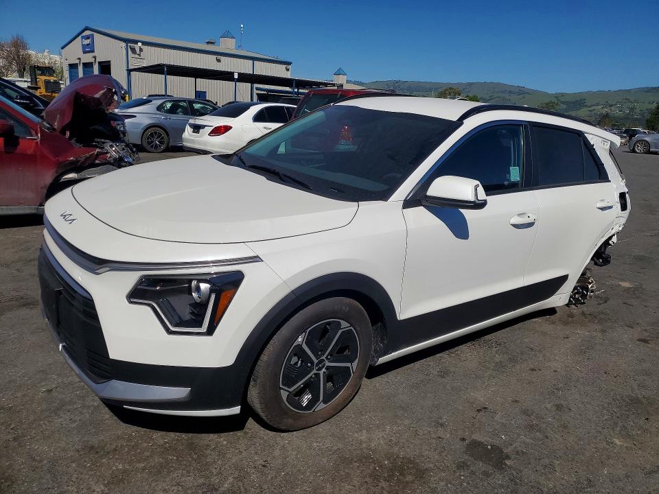 2025 Kia Niro მანქანა იყიდება აუქციონზე, vin: KNDCR3LE7S5273681, აუქციონის ნომერი: 41670286