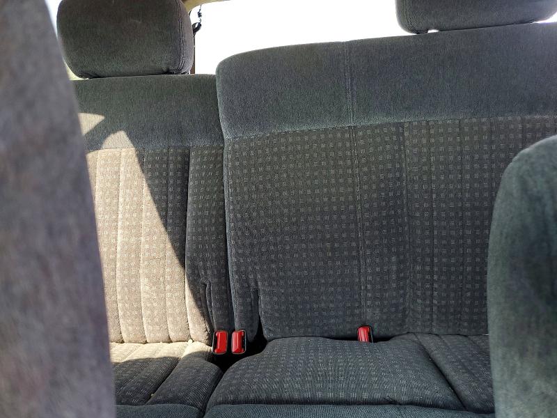 46471636 :رقم المزاد ، 1GNCS13W1W2292310 vin ، 1998 Chevrolet Blazer مزاد بيع