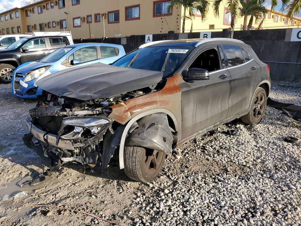 Продажа на аукционе авто 2019 Mercedes-benz Gla, vin: WDCTG4EB7KJ550488, номер лота: 79055075
