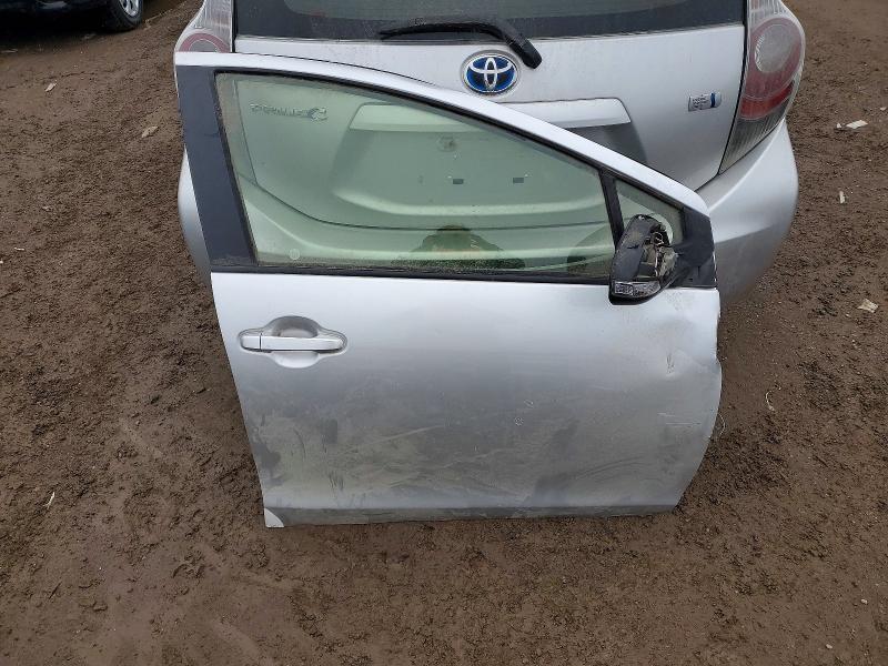 45737396 :رقم المزاد ، JTDKDTB37D1540208 vin ، 2013 Toyota Prius C مزاد بيع