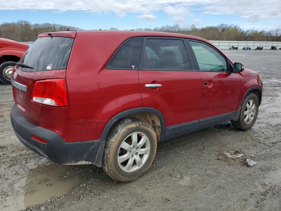2011 Kia Sorento მანქანა იყიდება აუქციონზე, vin: 5XYKT3A11BG010364, აუქციონის ნომერი: 45658826
