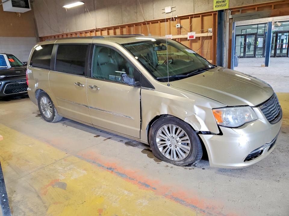 2012 Chrysler Town & Country მანქანა იყიდება აუქციონზე, vin: 2C4RC1GG4CR116724, აუქციონის ნომერი: 46037816