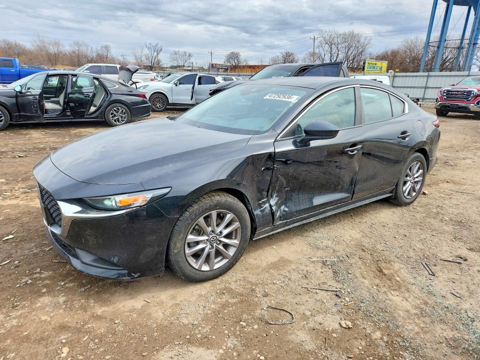 2021 Mazda 3 მანქანა იყიდება აუქციონზე, vin: JM1BPAA7XM1333232, აუქციონის ნომერი: 47292936