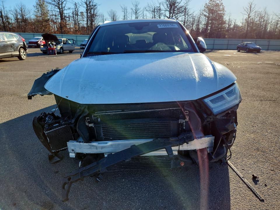 Продажа на аукционе авто 2018 Audi Sq5, vin: WA1C4AFY1J2228139, номер лота: 41669296