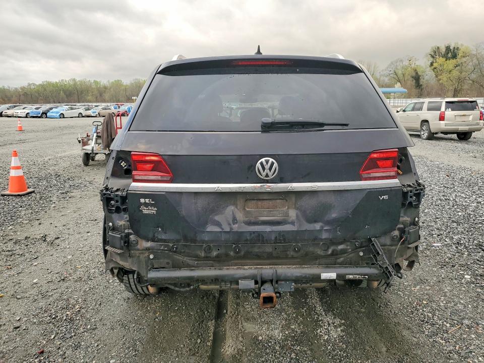 Продажа на аукционе авто 2018 Volkswagen Atlas, vin: 1V2ER2CA6JC537871, номер лота: 45770016