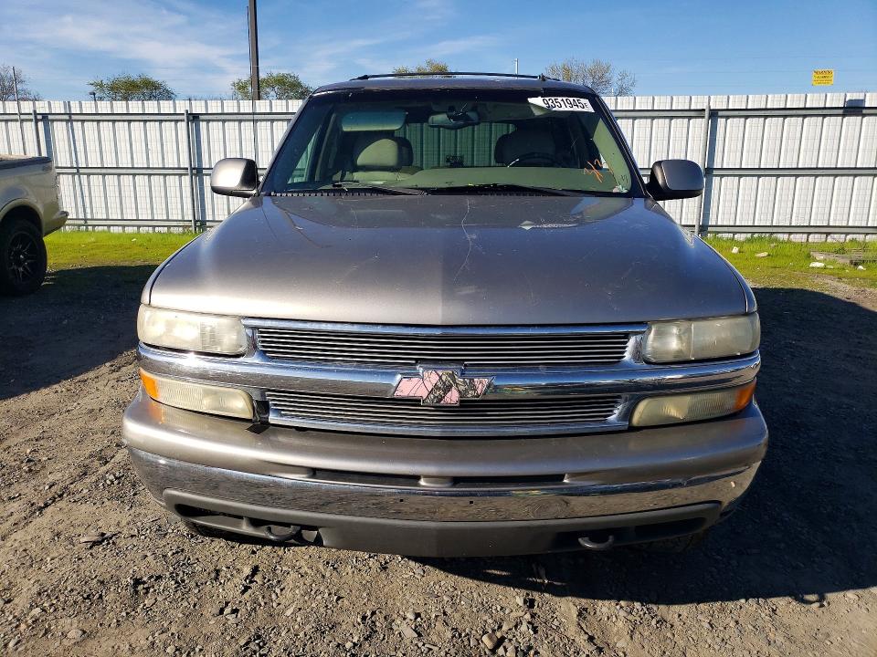 79351945 :رقم المزاد ، 1GNEK13Z12J132608 vin ، 2002 Chevrolet Tahoe مزاد بيع