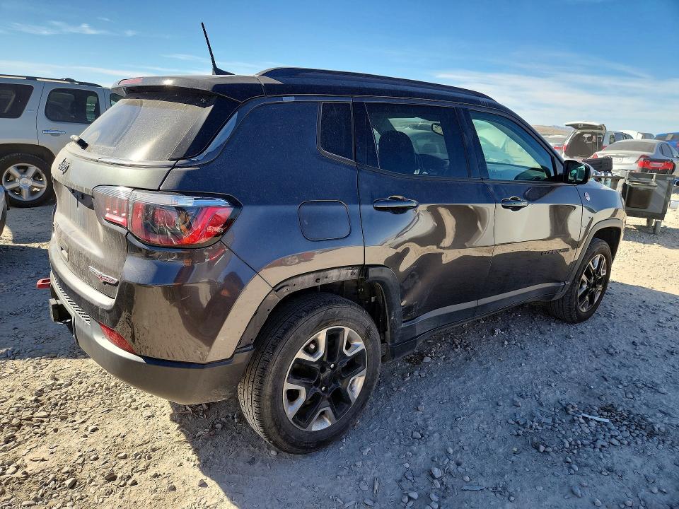 47240826 :رقم المزاد ، 3C4NJDDB1HT659029 vin ، 2017 Jeep Compass مزاد بيع