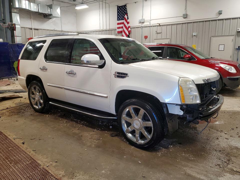 2008 Cadillac Escalade მანქანა იყიდება აუქციონზე, vin: 1GYFK63848R189472, აუქციონის ნომერი: 46405456