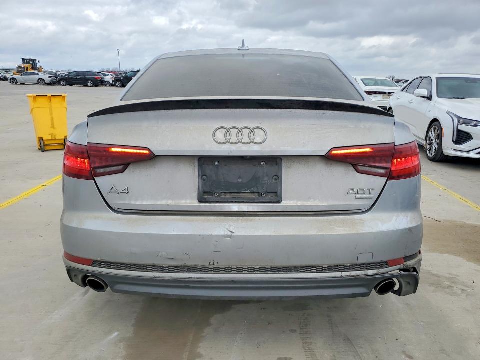 79642065 :رقم المزاد ، WAUKMAF43JN013226 vin ، 2018 Audi A4 مزاد بيع