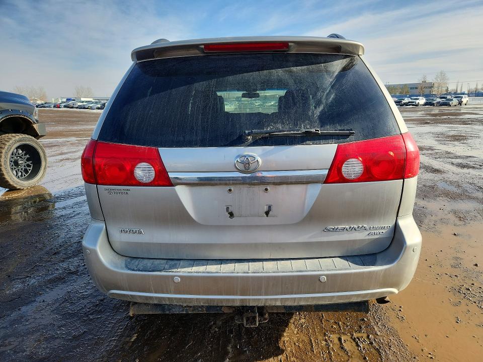 Продажа на аукционе авто 2006 Toyota Sienna, vin: 5TDBA22CX6S064903, номер лота: 79224325