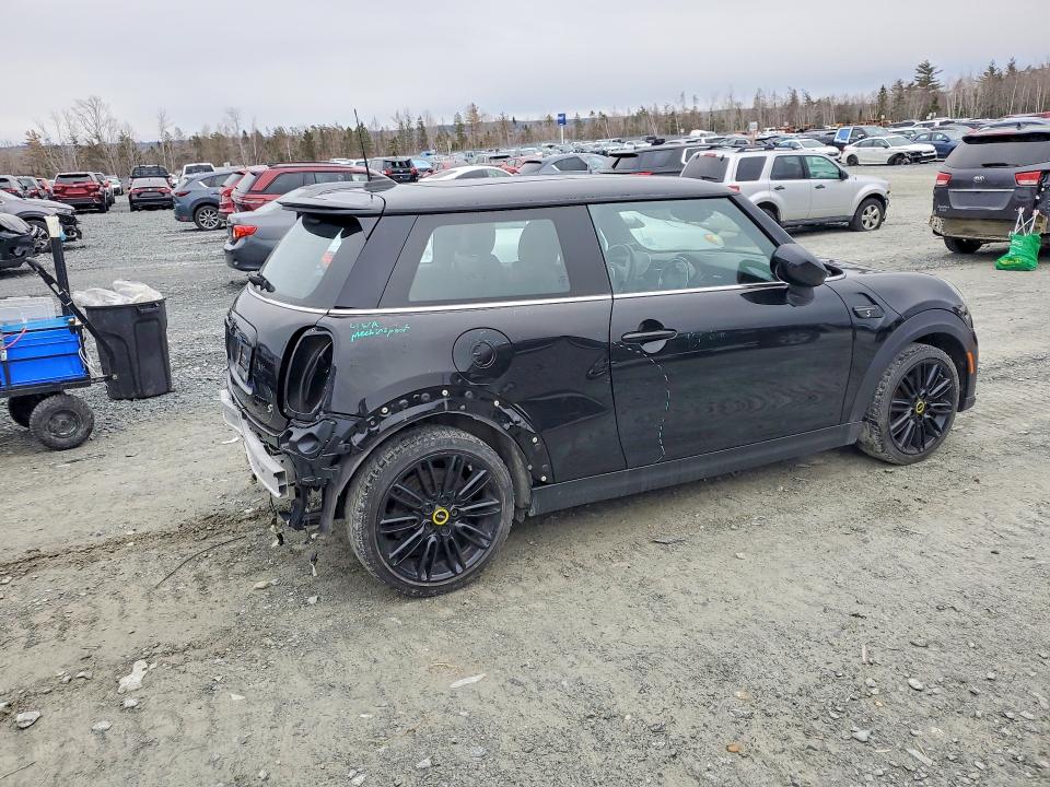 45738606 :رقم المزاد ، WMW13DJ05N2P72987 vin ، 2022 Mini Cooper مزاد بيع