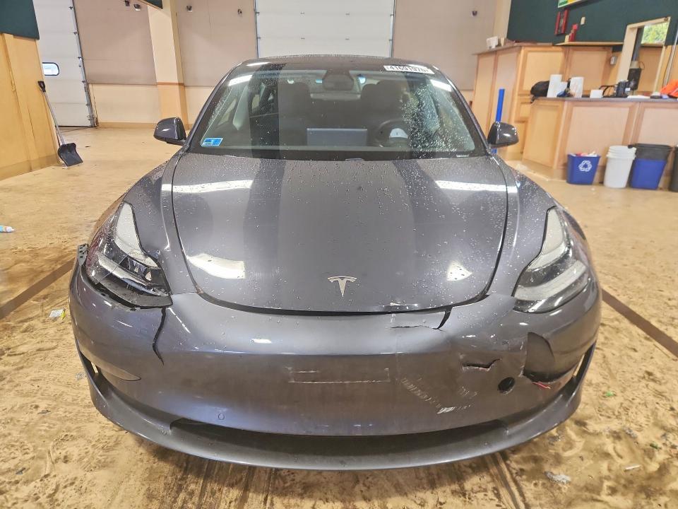 41691976 :رقم المزاد ، 5YJ3E1EB2MF051473 vin ، 2021 Tesla Model 3 مزاد بيع