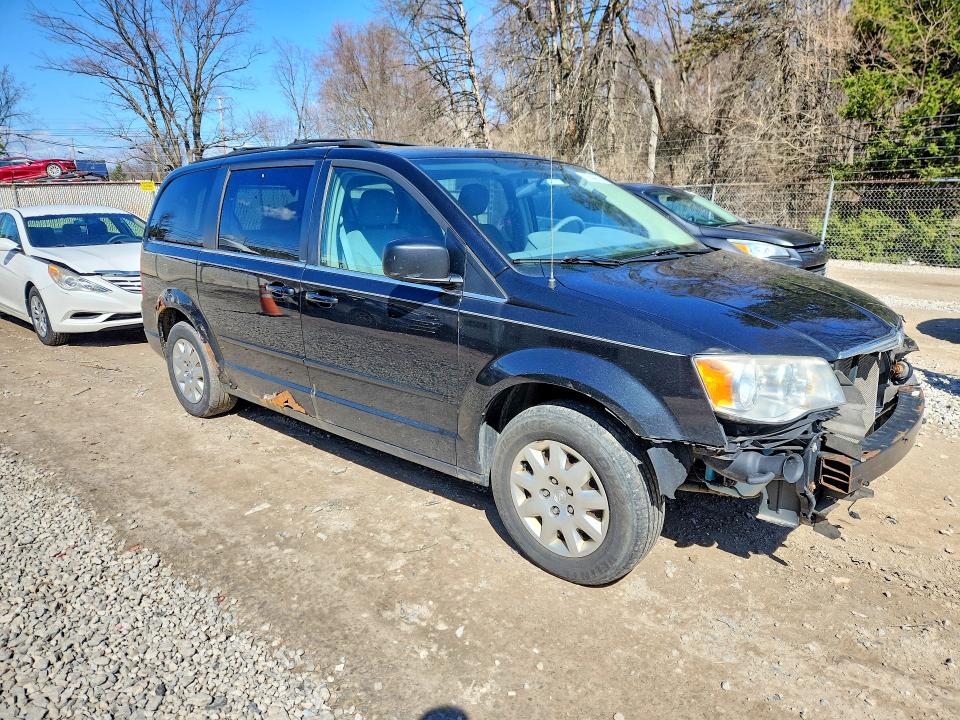 45844806 :رقم المزاد ، 2A4RR4DE0AR141551 vin ، 2010 Chrysler Town And Country مزاد بيع