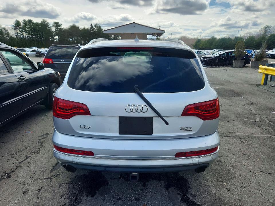47524946 :رقم المزاد ، WA1LGAFE2FD000952 vin ، 2015 Audi Q7 مزاد بيع