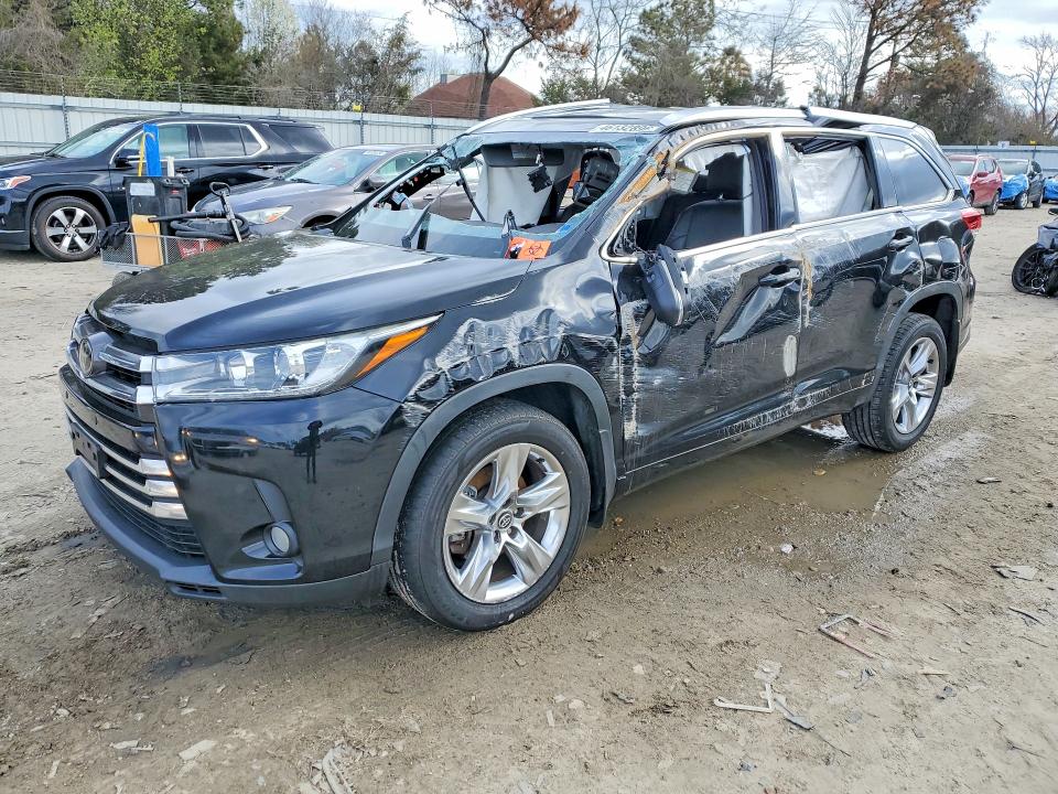 Aukcja sprzedaży 2018 Toyota Highlander, vin: 5TDDZRFHXJS865890, numer aukcji: 46132896