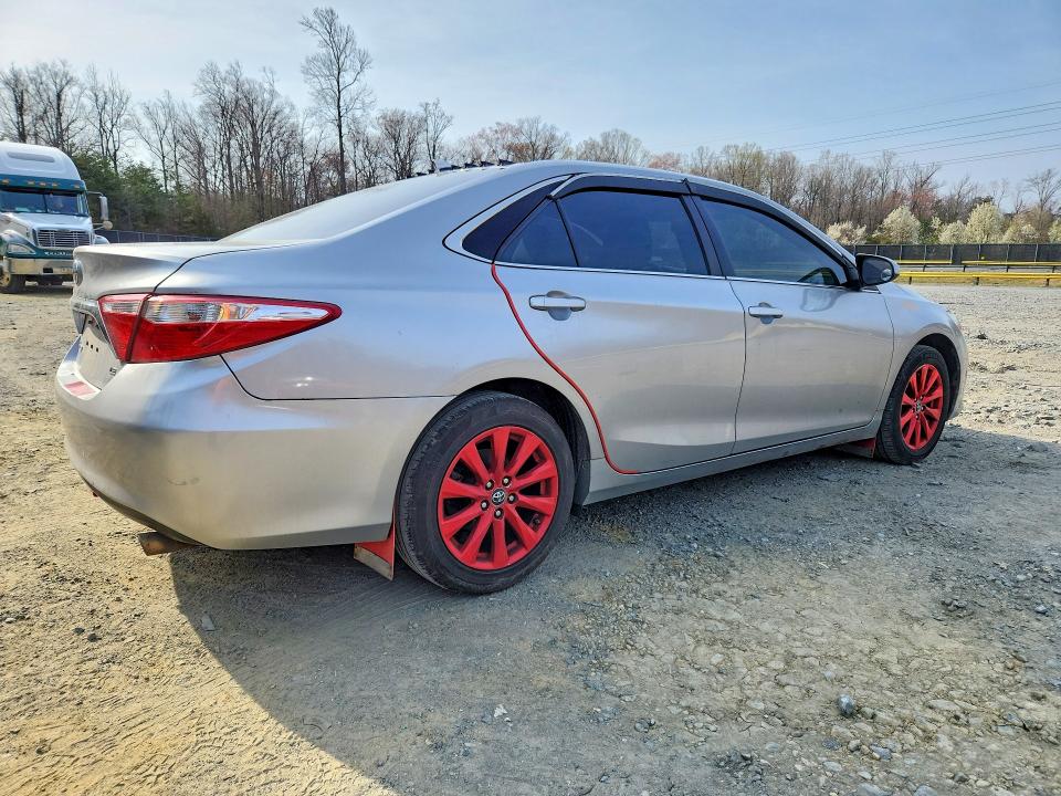 47174706 :رقم المزاد ، 4T1BF1FK1HU710630 vin ، 2017 Toyota Camry مزاد بيع
