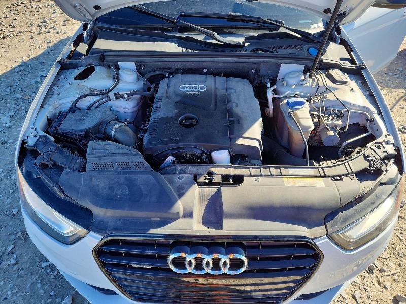 Продаж на аукціоні авто 2015 Audi A4, vin: WAUFFAFL2FN039424, номер лоту: 45660556