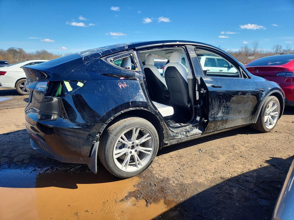 Продаж на аукціоні авто 2022 Tesla Model Y, vin: 7SAYGDEEXNF394029, номер лоту: 46201996