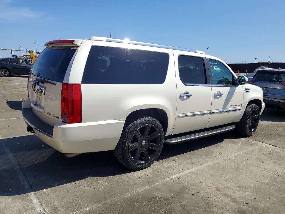 2008 Cadillac Escalade მანქანა იყიდება აუქციონზე, vin: 1GYFC66898R180582, აუქციონის ნომერი: 42021996