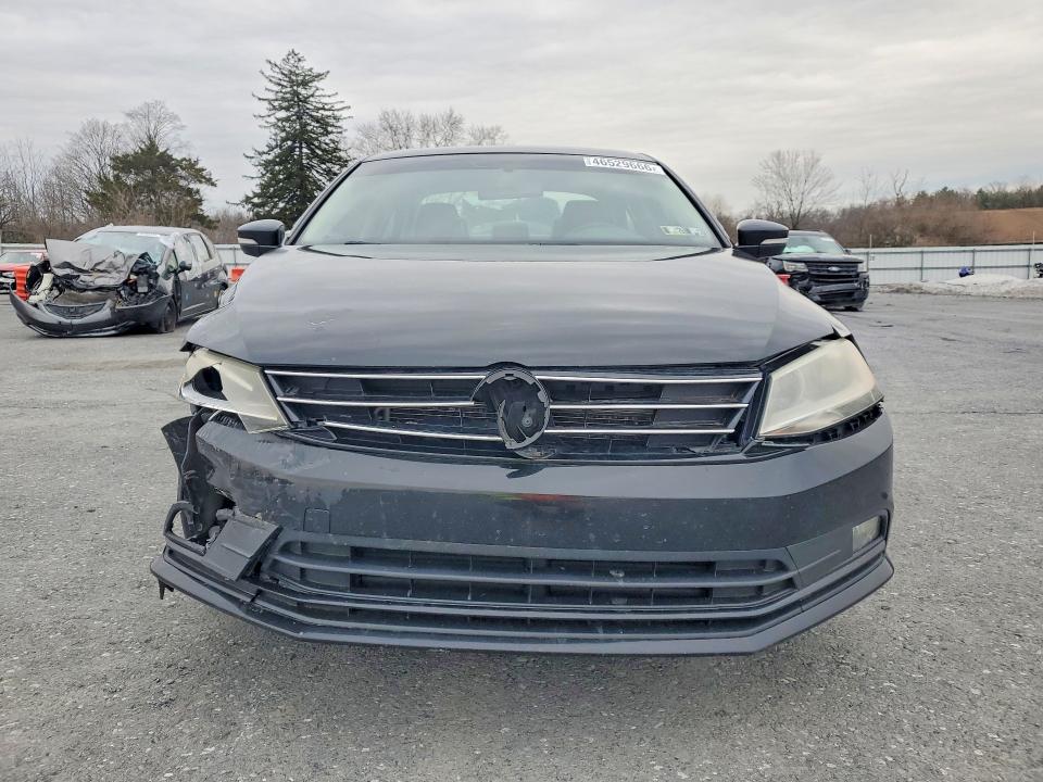 Продажа на аукционе авто 2015 Volkswagen Jetta, vin: 3VWD17AJXFM404702, номер лота: 46529666