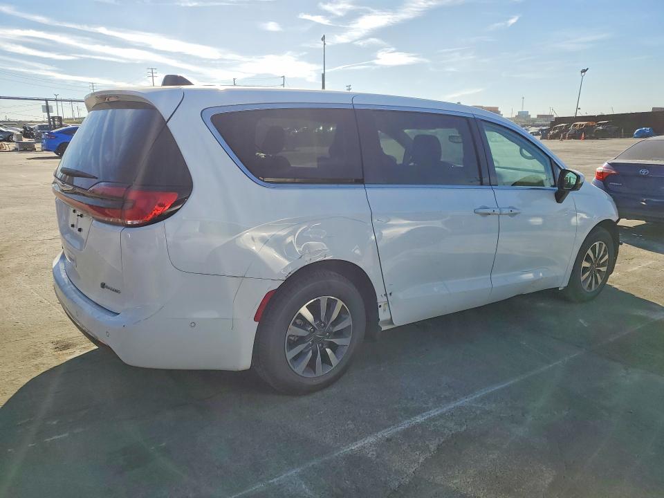 2023 Chrysler Pacifica მანქანა იყიდება აუქციონზე, vin: 2C4RC1L78PR579817, აუქციონის ნომერი: 79660425