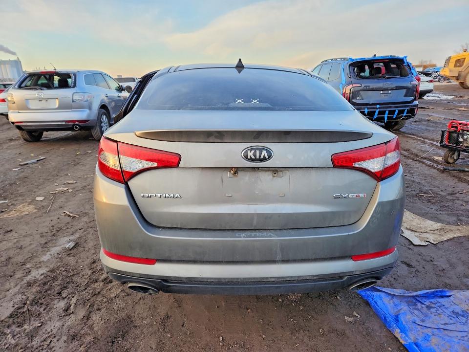 2013 Kia Optima მანქანა იყიდება აუქციონზე, vin: 5XXGR4A6XDG111884, აუქციონის ნომერი: 46552836