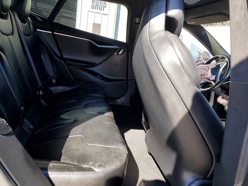 79717885 :رقم المزاد ، 5YJSA1E21HF199580 vin ، 2017 Tesla Model S مزاد بيع