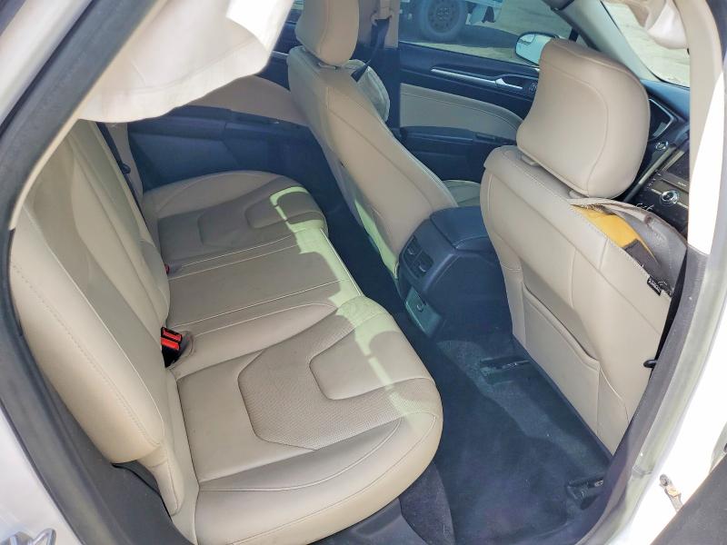 48129036 :رقم المزاد ، 3FA6P0D9XJR188239 vin ، 2018 Ford Fusion مزاد بيع