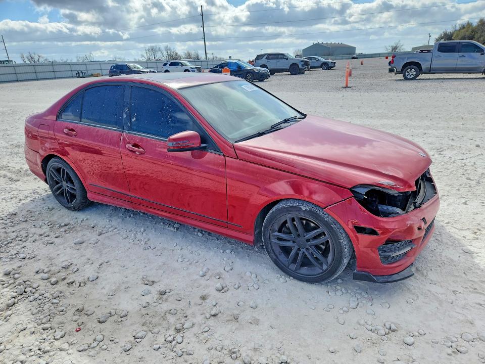 79720415 :رقم المزاد ، WDDGF4HB6EA962157 vin ، 2014 Mercedes-benz C مزاد بيع