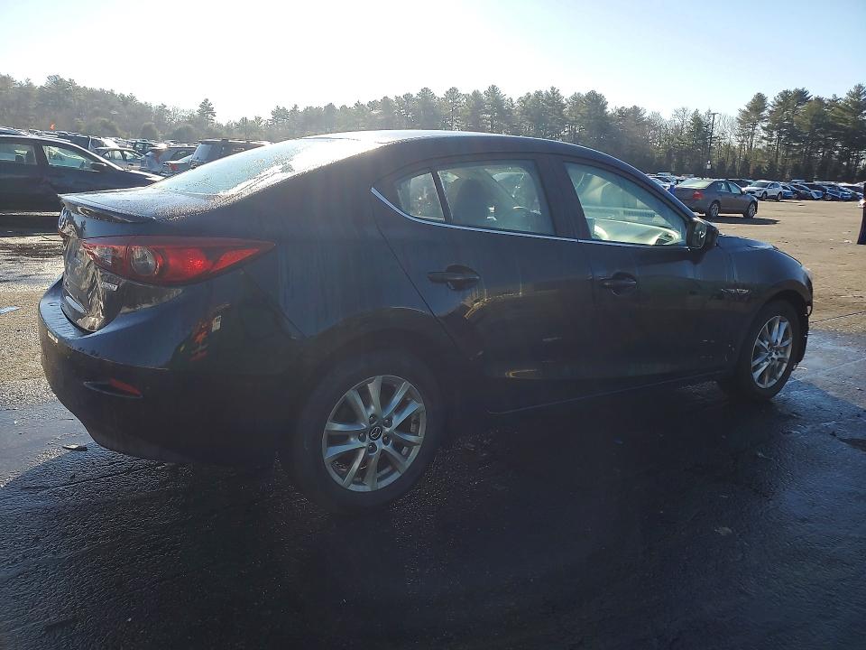41710856 :رقم المزاد ، 3MZBM1V72FM168704 vin ، 2015 Mazda 3 مزاد بيع