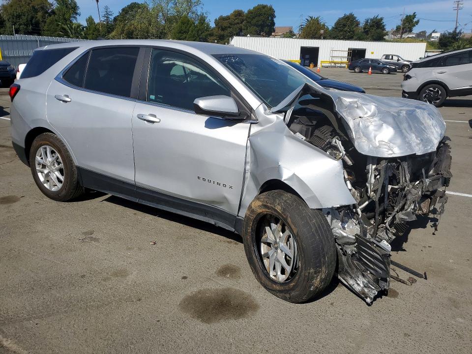 47267086 :رقم المزاد ، 3GNAXUEV4NL207357 vin ، 2022 Chevrolet Equinox مزاد بيع