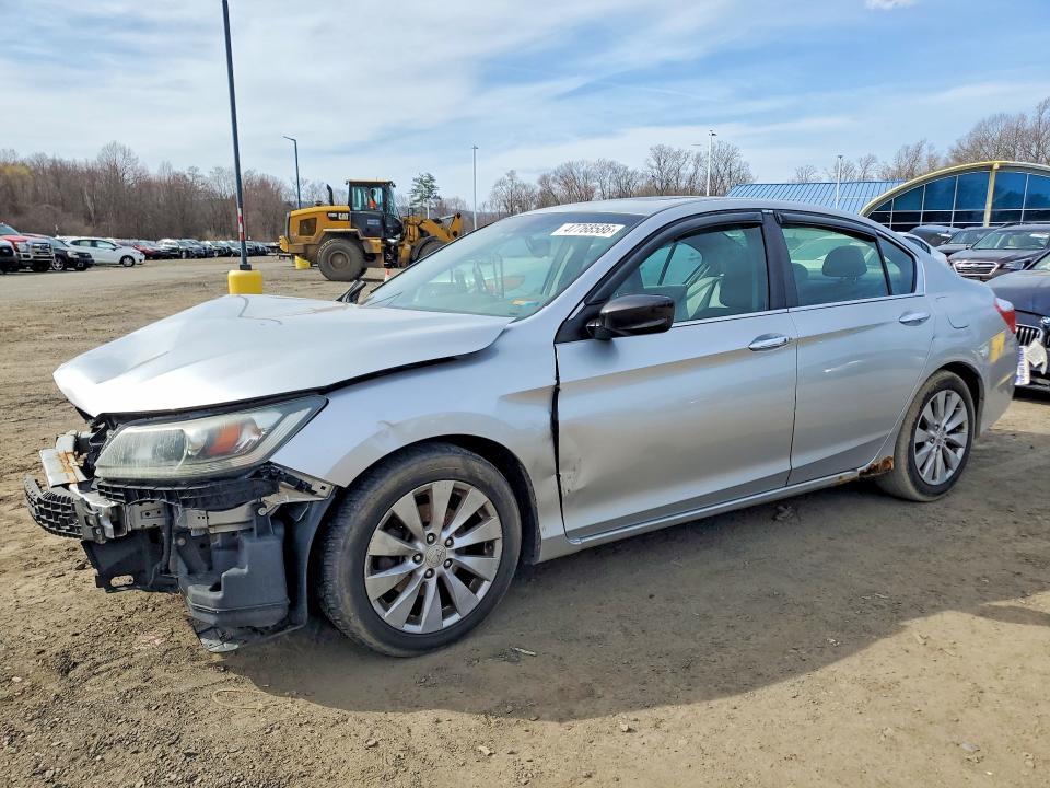 47768586 :رقم المزاد ، 1HGCR2F87DA081396 vin ، 2013 Honda Accord مزاد بيع
