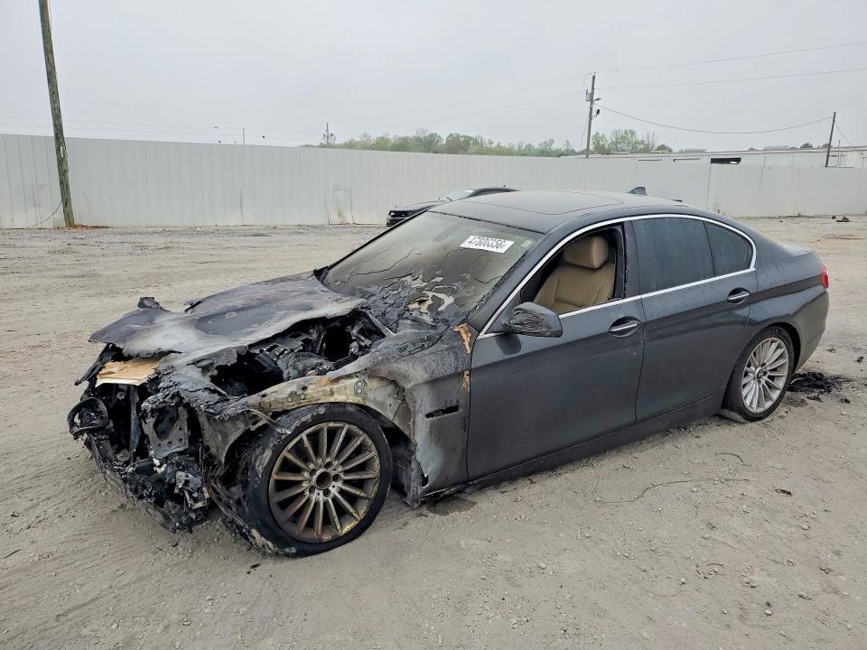 47806856 :رقم المزاد ، WBAFR7C54BC600602 vin ، 2011 Bmw 535 مزاد بيع