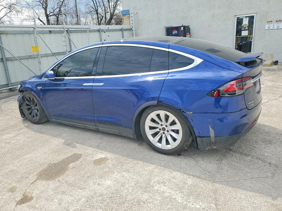 48313196 :رقم المزاد ، 5YJXCAE22GF005170 vin ، 2016 Tesla Model X مزاد بيع