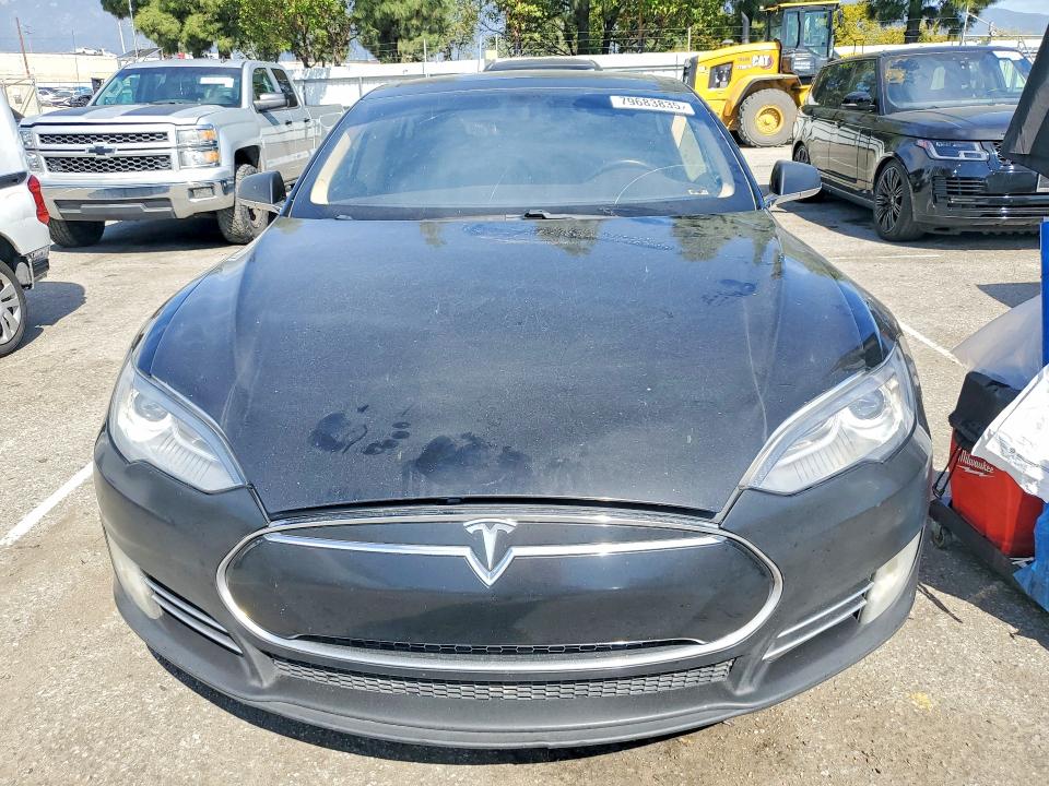 Продажа на аукционе авто 2013 Tesla Model S, vin: 5YJSA1CP8DFP11764, номер лота: 79683835