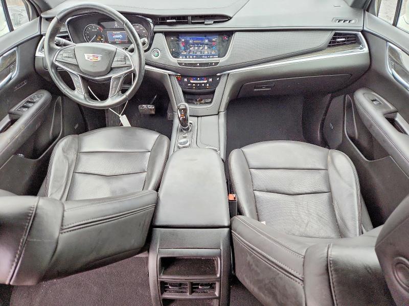 41599936 :رقم المزاد ، 1GYKNCR44MZ153980 vin ، 2021 Cadillac Xt5 مزاد بيع