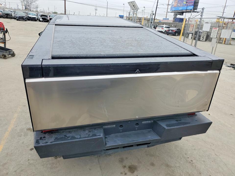 2024 Tesla Cybertruck მანქანა იყიდება აუქციონზე, vin: 7G2CEHED1RA038421, აუქციონის ნომერი: 79982715