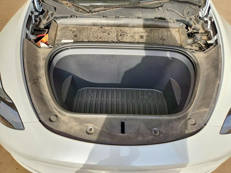 2024 Tesla Model Y მანქანა იყიდება აუქციონზე, vin: 7SAYGAEE7RF046578, აუქციონის ნომერი: 46896086