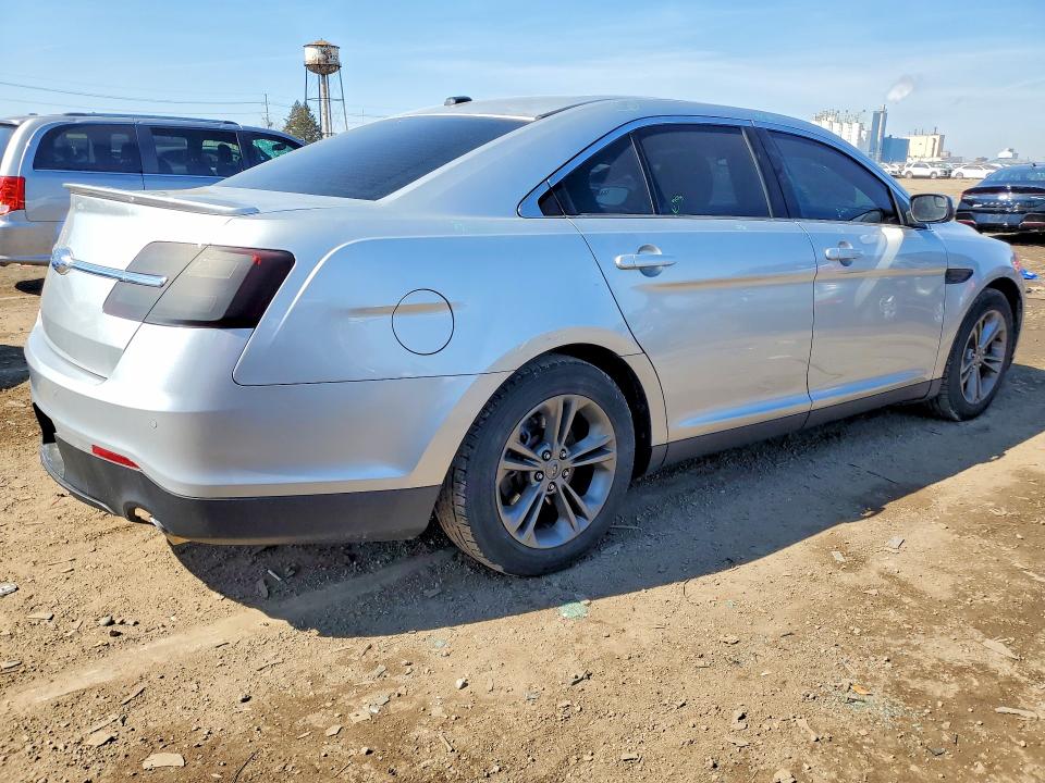 2018 Ford Taurus მანქანა იყიდება აუქციონზე, vin: 1FAHP2H85JG117401, აუქციონის ნომერი: 46997426